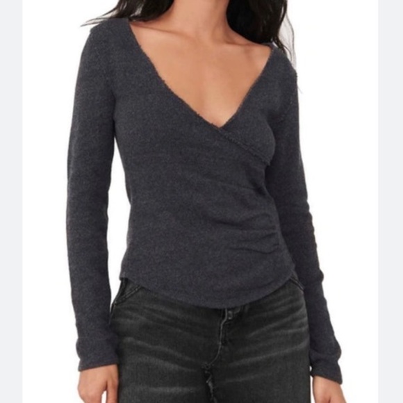 WE THE FREE Charcoal Gray Pullover Top/Sweater, Crossover, Vneck Size Small EUC - Picture 1 of 7